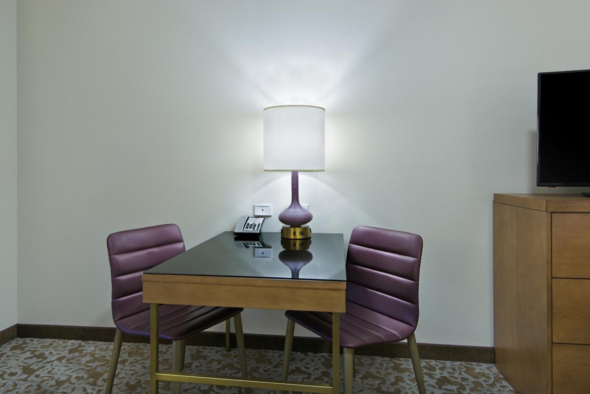 Oxford Suites Sonoma - Rohnert Park Værelse billede