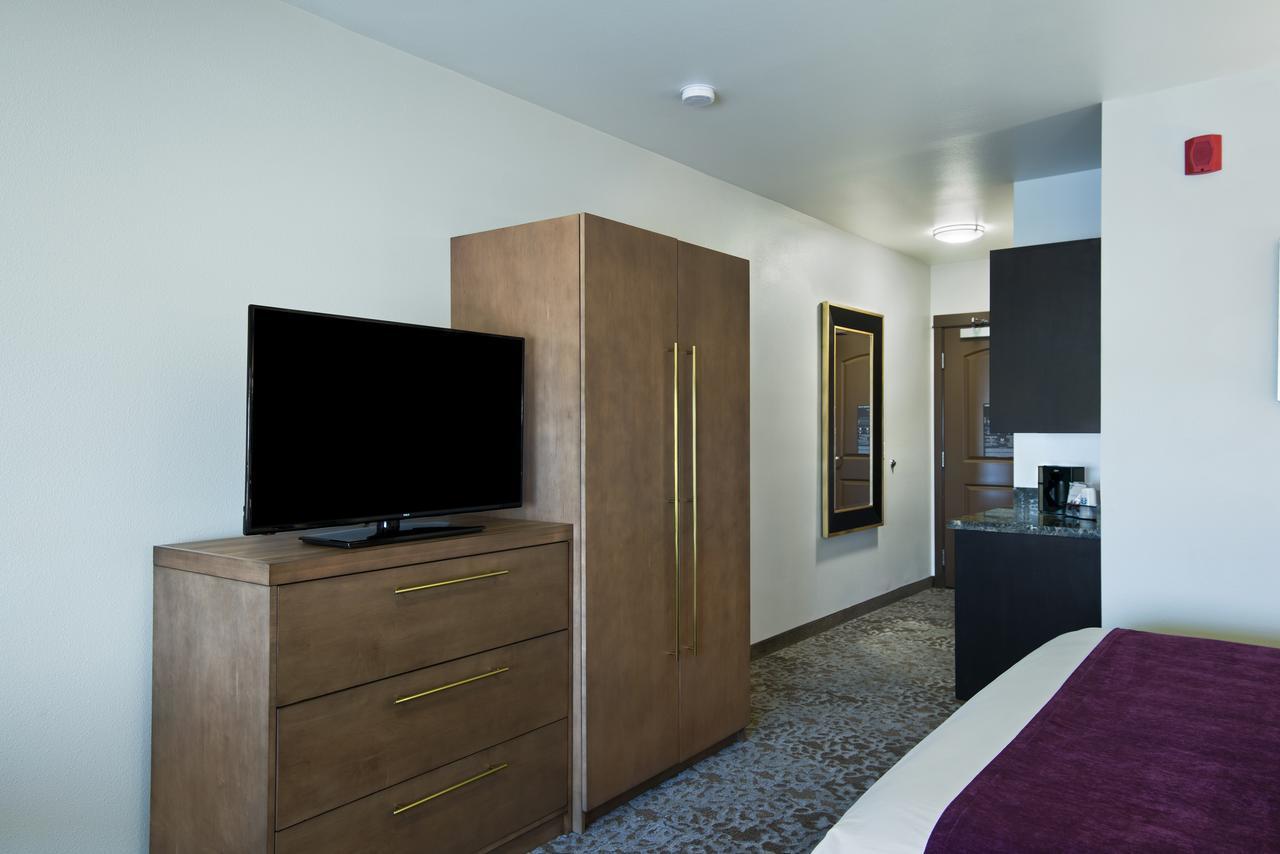 Oxford Suites Sonoma - Rohnert Park Værelse billede